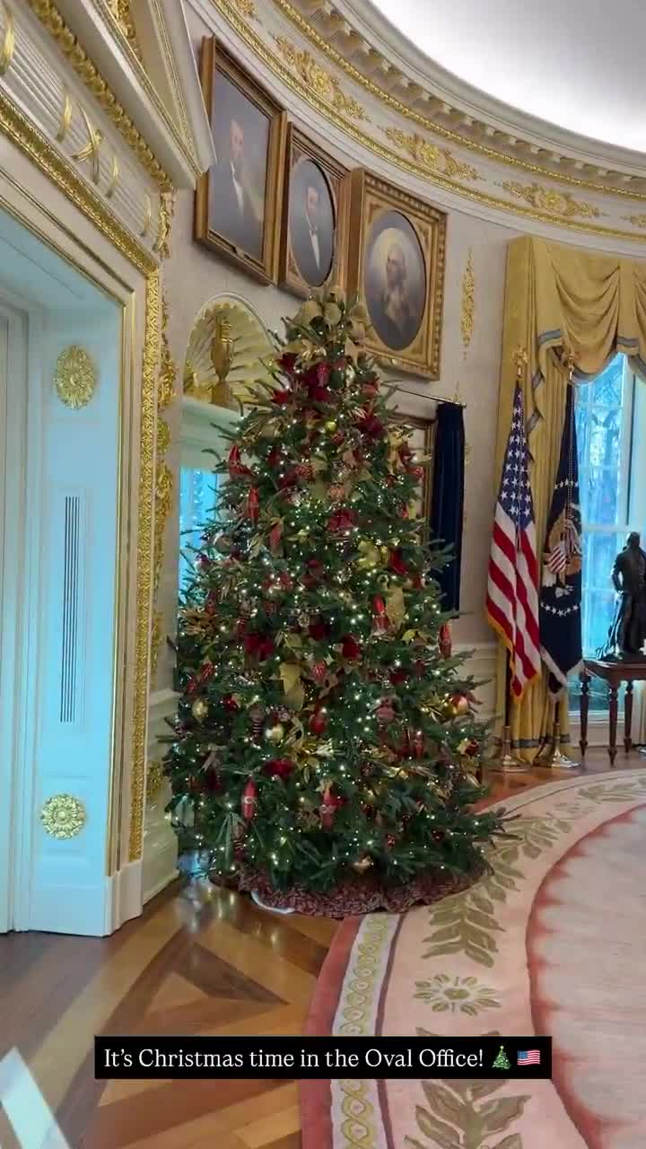   آماده‌سازی دفتر بیضی کاخ سفید برای کریسمس