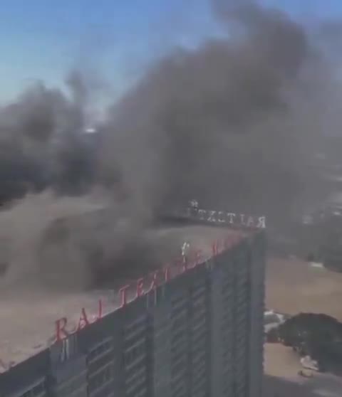   آتش‌سوزی مهیب در یک مجتمع تجاری در هند