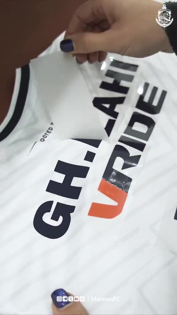   پیراهن‌ خاص ملوانی‌ها به مناسبت روز مادر