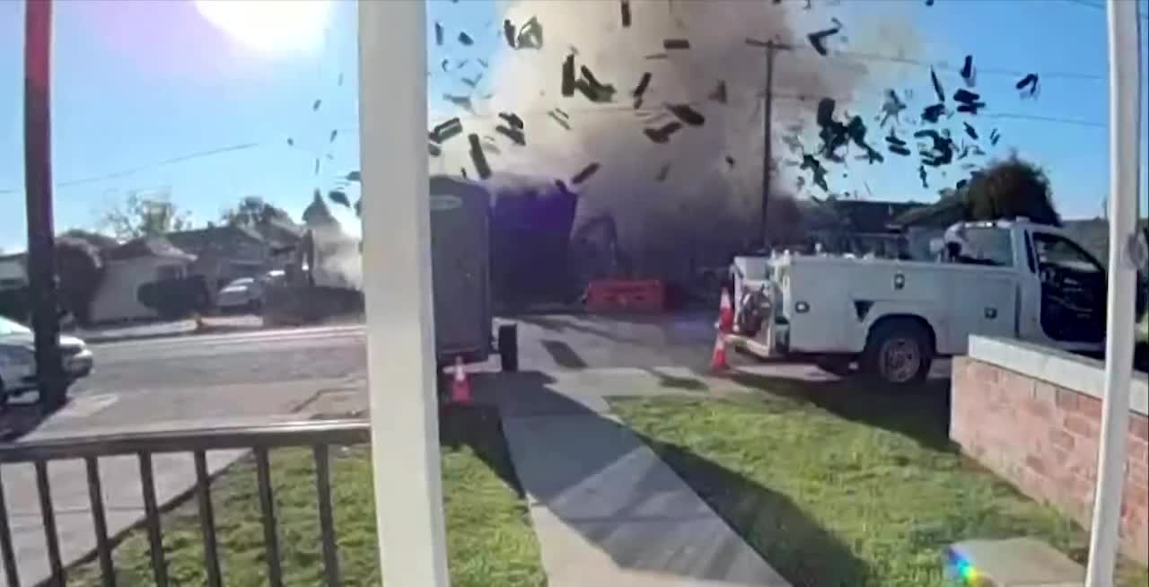   شکار لحظه انفجار گاز در یک ساختمان آپارتمانی در کالیفرنیا