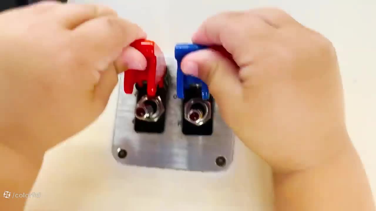 ماجراجویی‌های جدید ولاد و نیکی: بازی‌های هیجان‌انگیز در مرکز کودکانه!