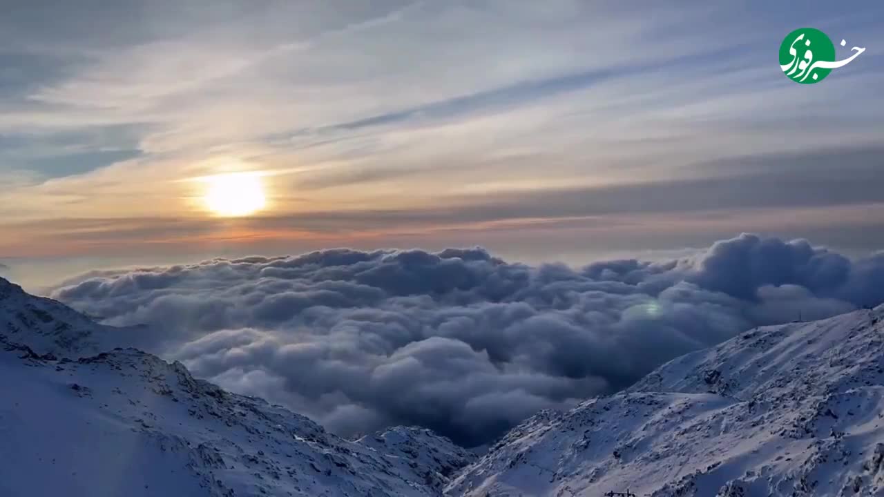   نمای باشکوه طلوع آفتاب و رقص ابرها برفراز تهران از ایستگاه پنجم توچال