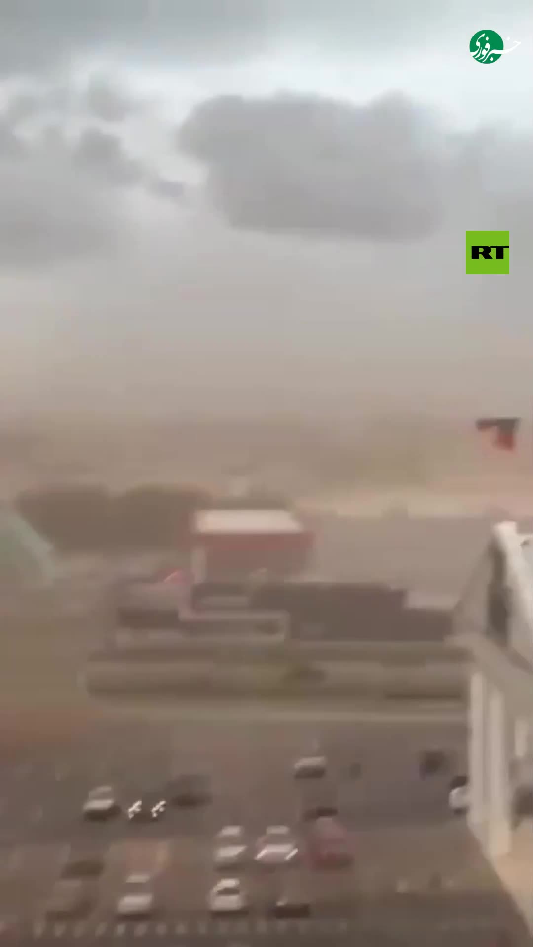   سرنگونی مجسمه غول‌پیکر آزادی!