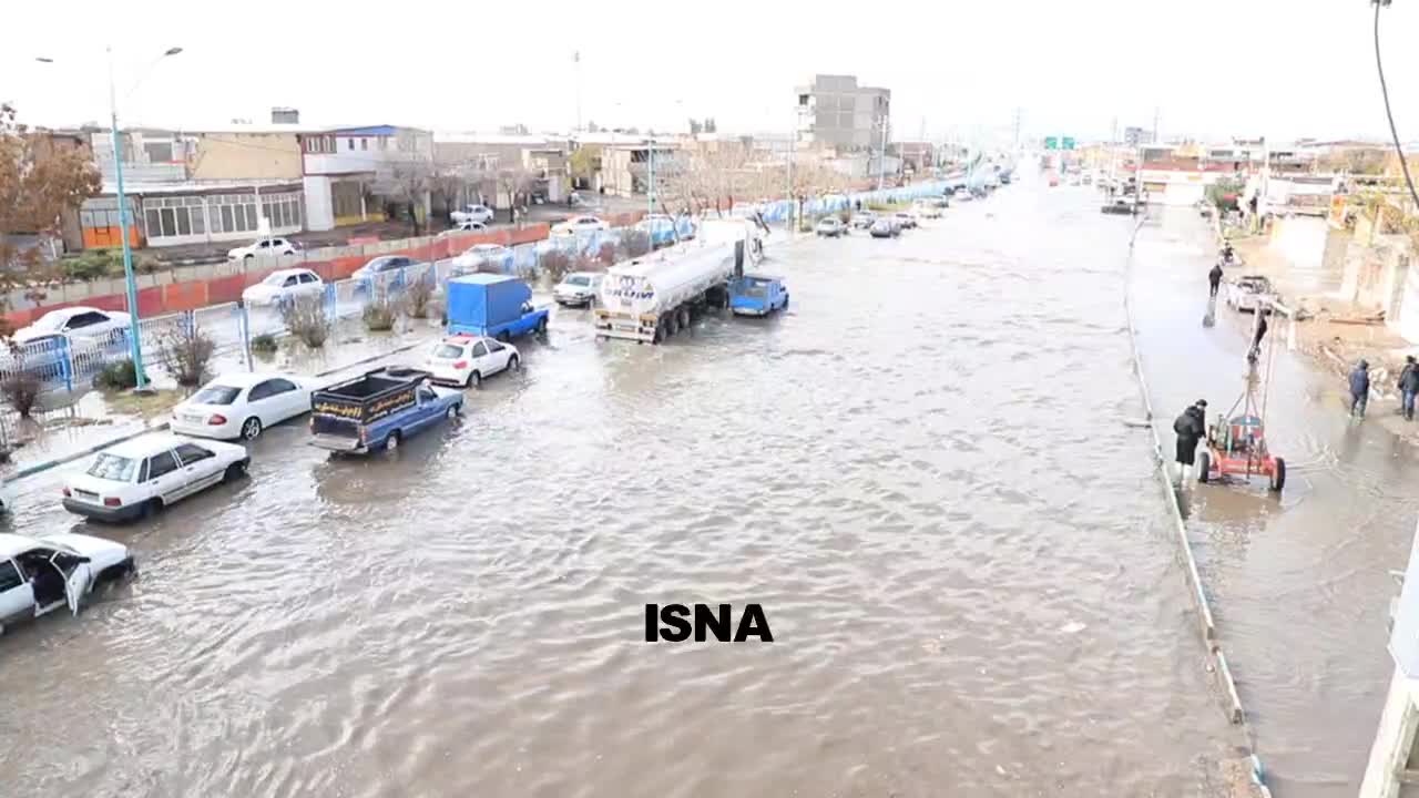    آبگرفتگی خیابان‌های شهر کرمان در پی بارندگی شبانه‌روز گذشته