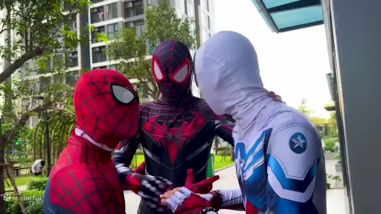 مرد عنکبوتی و راهبه وحشت: چه کسی سفیدپوش را ربود؟