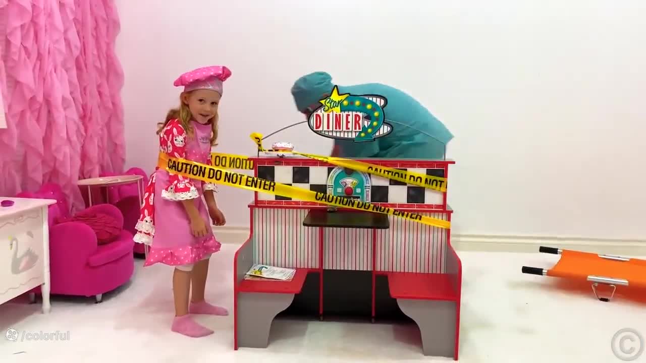 ماجراجویی‌های ناستیا و استیسی: خنده و سرگرمی در دنیای کودکان!