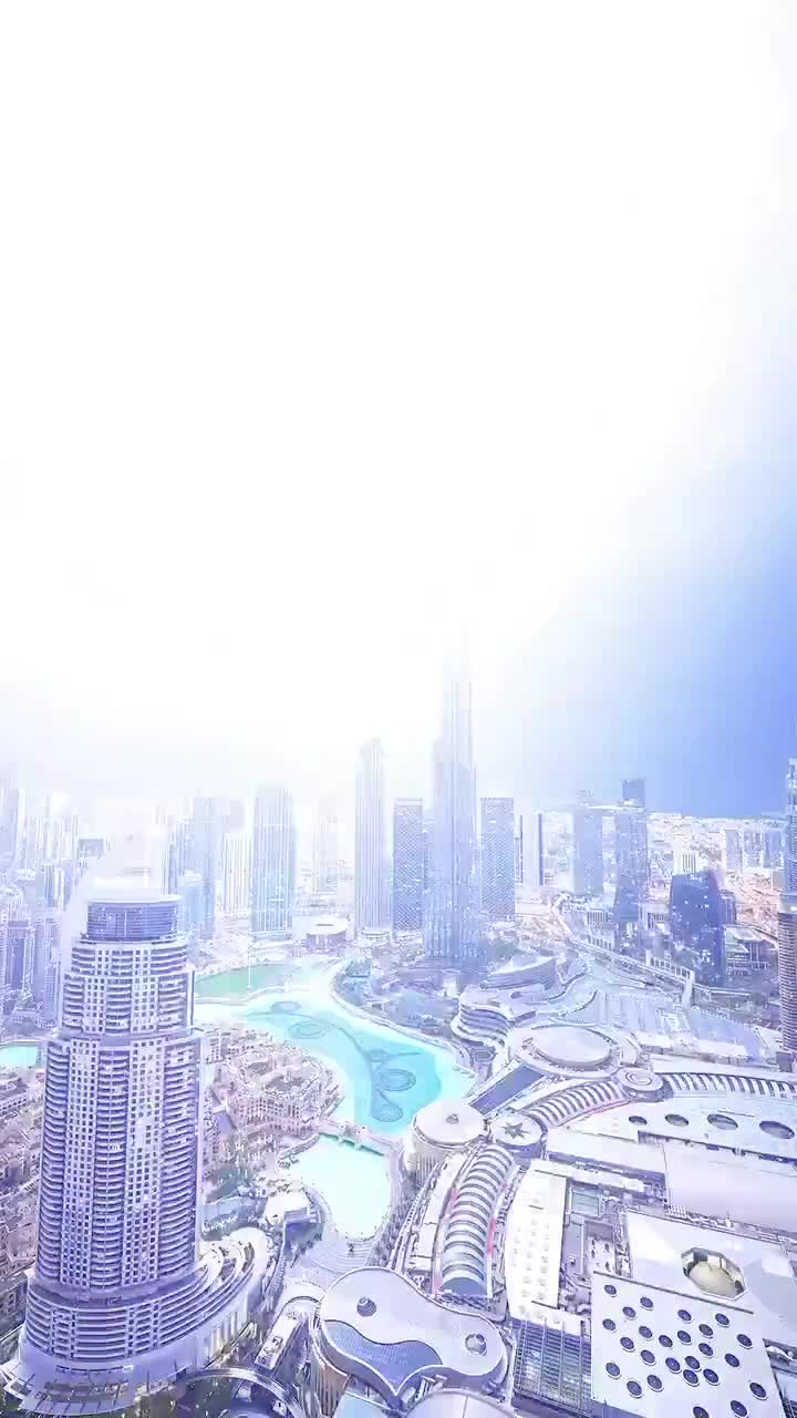   برخورد صاعقه به آسمان خراش برج خلیفه در دبی