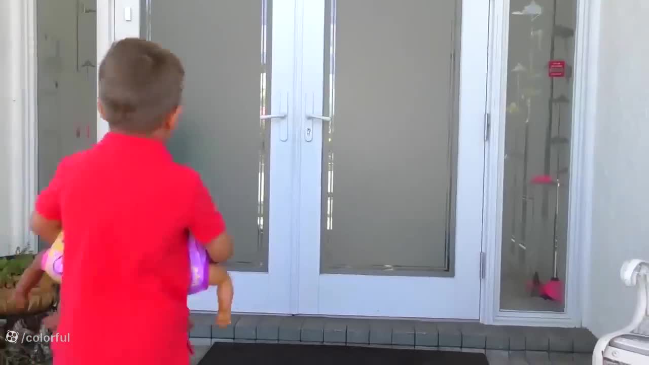 دیانا و روما: مراقبت از عروسک‌های شاداب و دوست‌داشتنی!