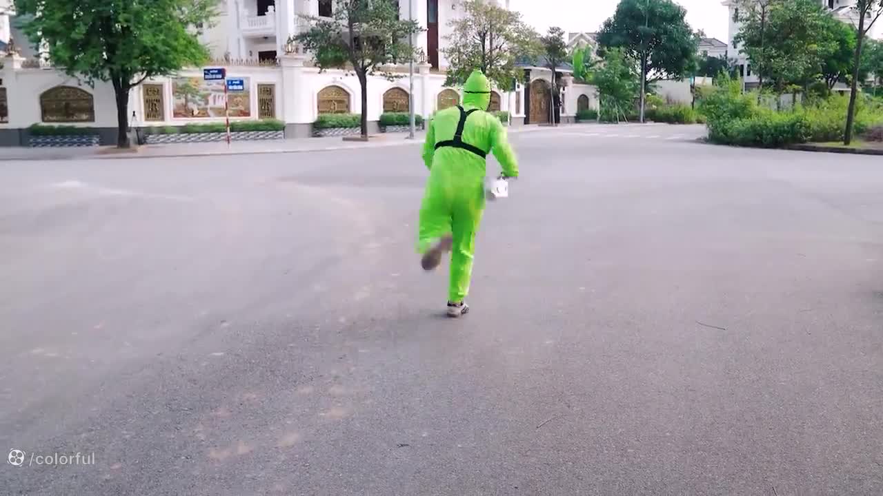 مرد عنکبوتی و نبرد با هیولاهای وحشتناک!