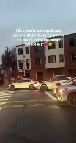   اختلال همزمان تاکسی‌های خودران در سانفرانسیسکو