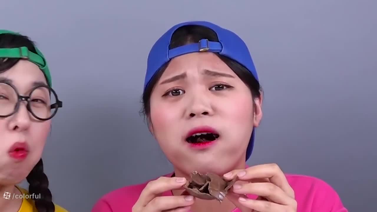 چالش غذایی رنگارنگ: آیا می‌توانید تمام رنگ‌ها را بچشید؟