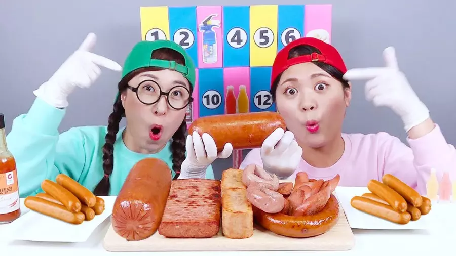 چالش غذایی دونا مولتی دو: آیا می‌توانید این خوراکی‌ها را تمام کنید؟