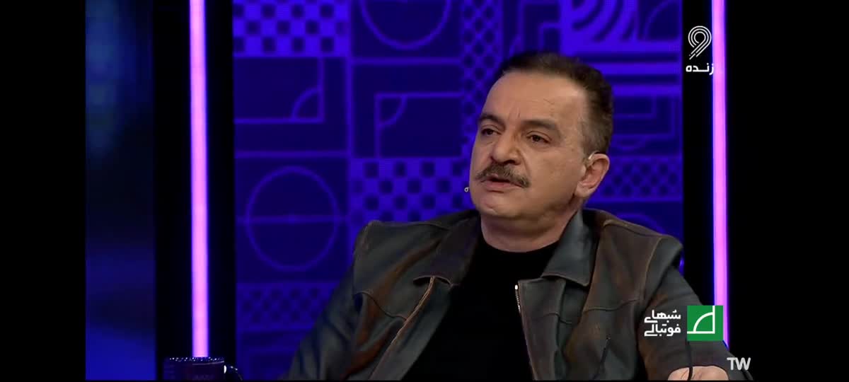   گریه زنوزی روی آنتن زنده صداوسیما به خاطر وضعیت فوتبال و فحاشی‌های قومیتی در ورزشگاه‌ها