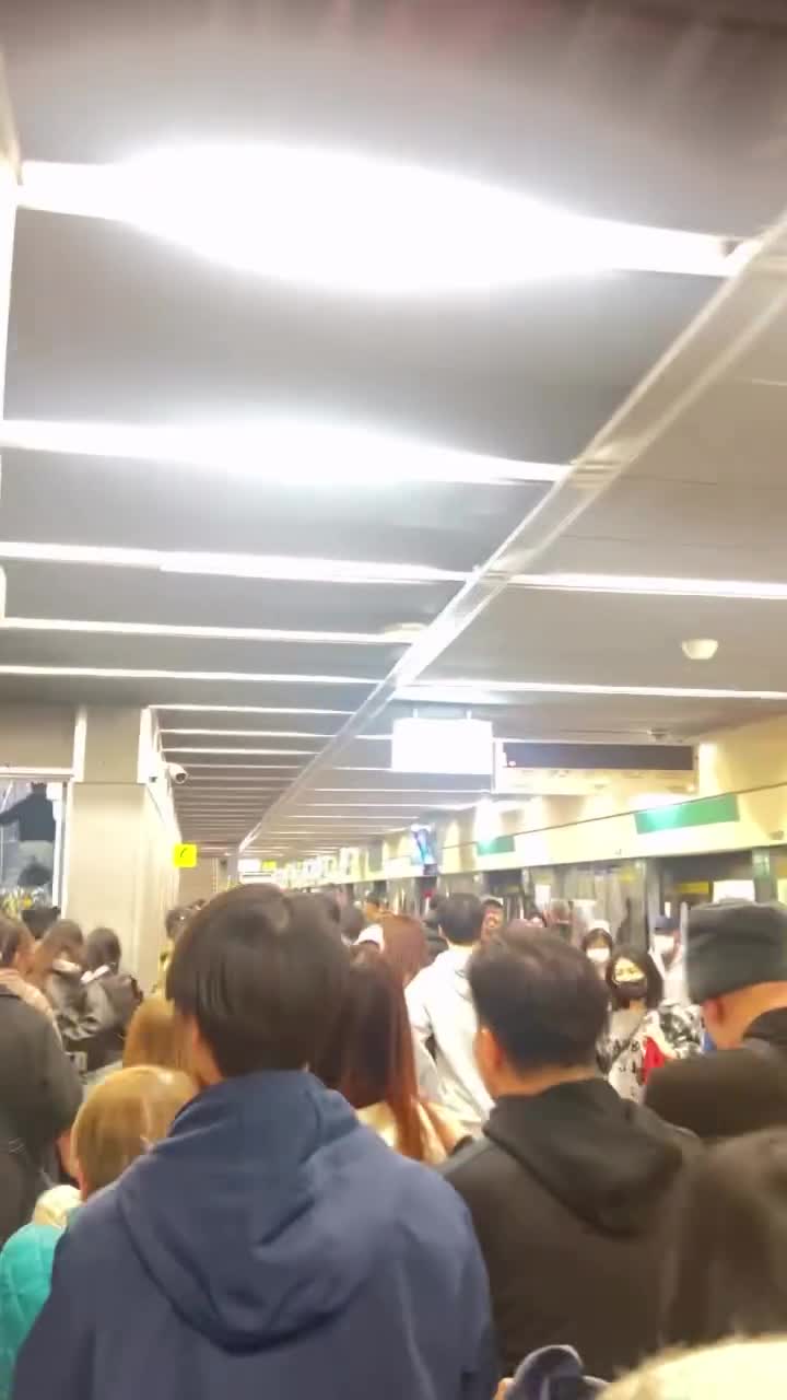   مردی مهاجم در متروی تایوان وحشت ایجاد کرد