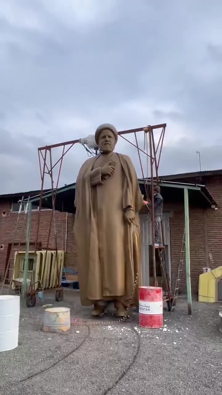   رونمایی از مجسمه مرحوم رییسی به عنوان بلندترین مجسمه اردبیل!