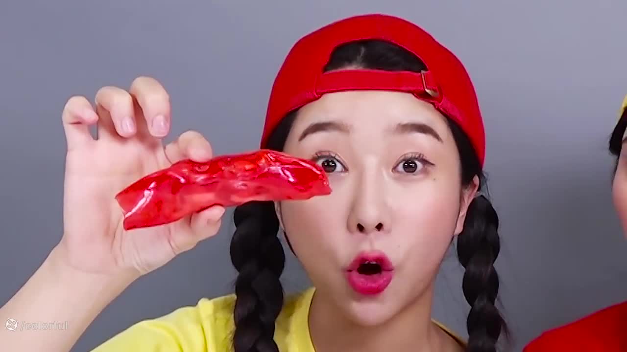 چالش کیک لبوبو: طعم‌های جادویی در دنیای جلی!