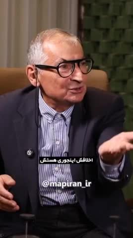   زیباکلام: جمهوری اسلامی شروط ترامپ را مخفیانه می‌پذیرد؛ باید بدهیم برود!