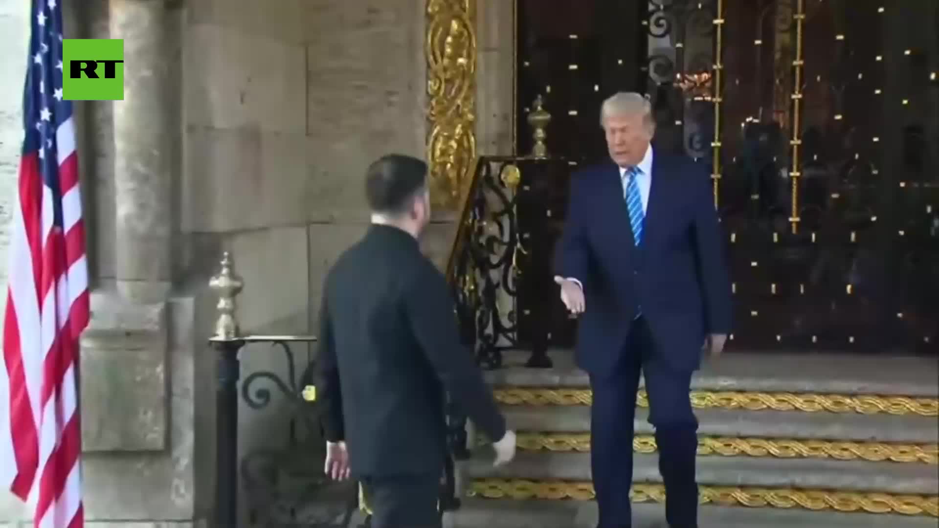   استقبال ترامپ از زلنسکی در بدو ورود به ویلای شخصی دونالد در فلوریدا