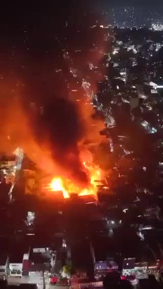   آتش‌سوزی گسترده در فیلیپین