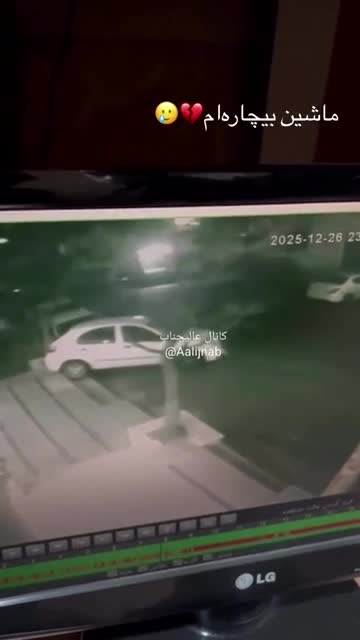   حادثه‌ای  عجیب؛ تصادف راننده کامیون فاقد گواهینامه با ۱۳ خودروهای پارک‌شده!