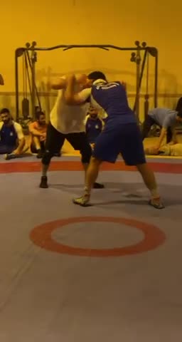    سرشاخ شدن جالب کادیف و حسن یزدانی در تمرین تیم کشتی استقلال