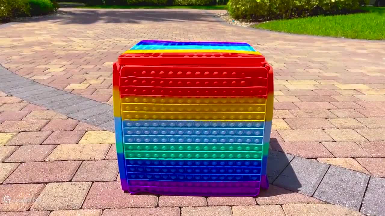 ناستیا و استیسی: ماجراجویی‌های هیجان‌انگیز در دنیای کودکانه!