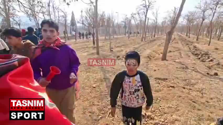   مسیر عجیب ورود هواداران پرسپولیس به ورزشگاه