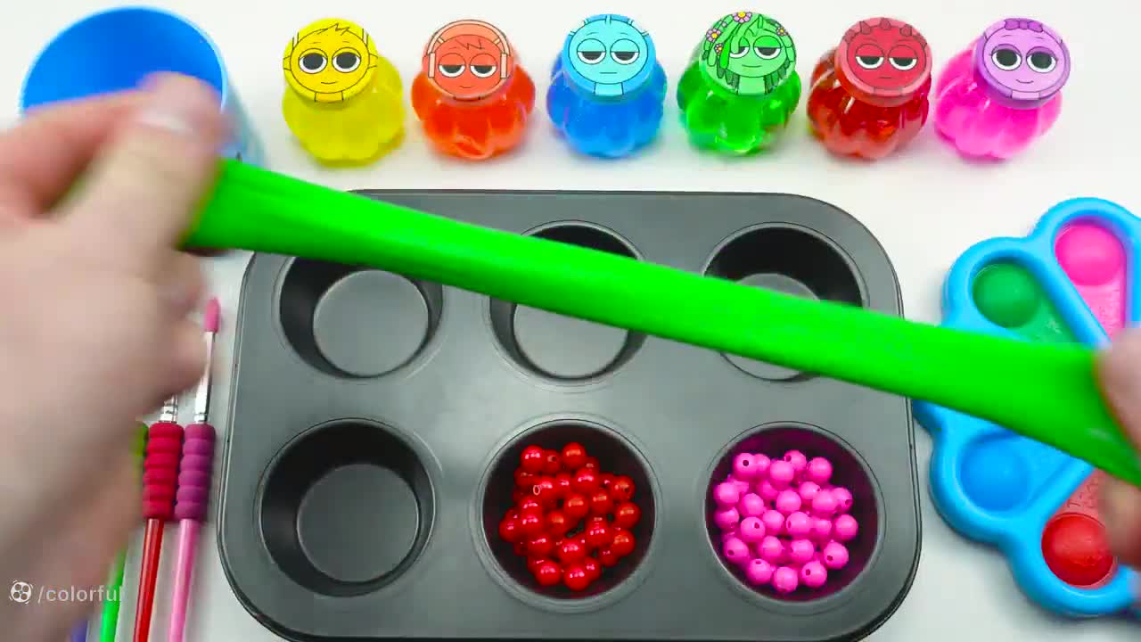 اسلایم جادویی: طرز تهیه اسلایم آرامش‌بخش با طعم رنگین‌کمانی!