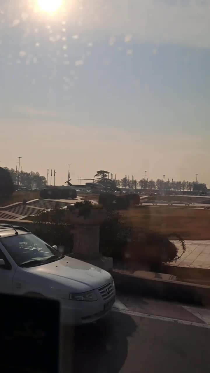   فرود یک هلیکوپتر در میدان آزادی تهران