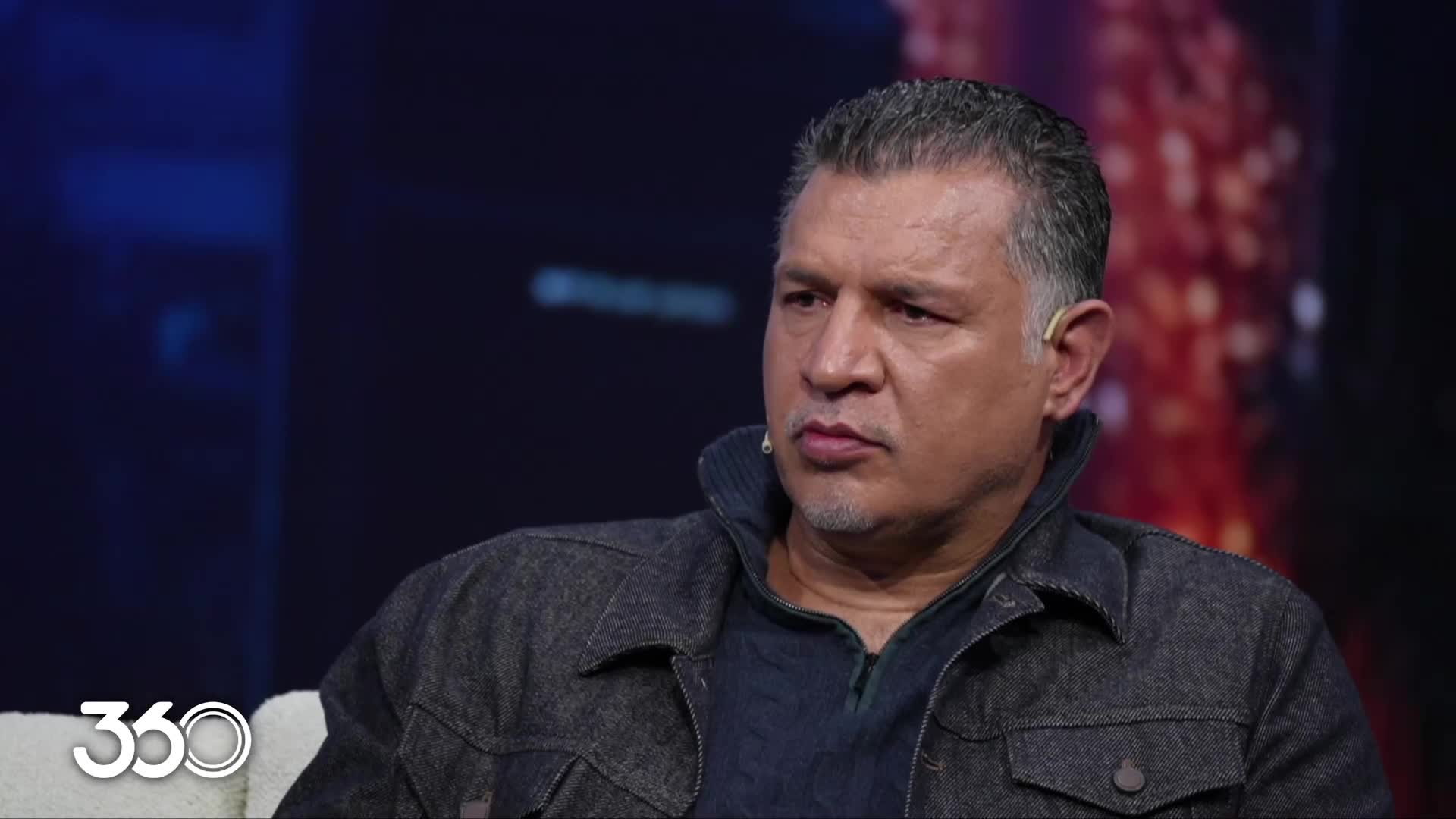   کنایه علی دایی به دولت احمدی‌نژاد در گفتگو با فردوسی‌پور: در این کشور دکل نفتی ...