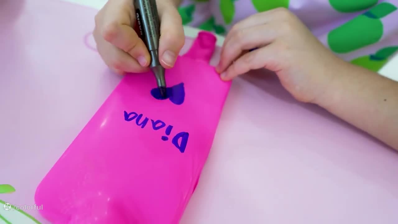 چگونه با دیانا و روما با بالون‌ها سرگرم شویم؟