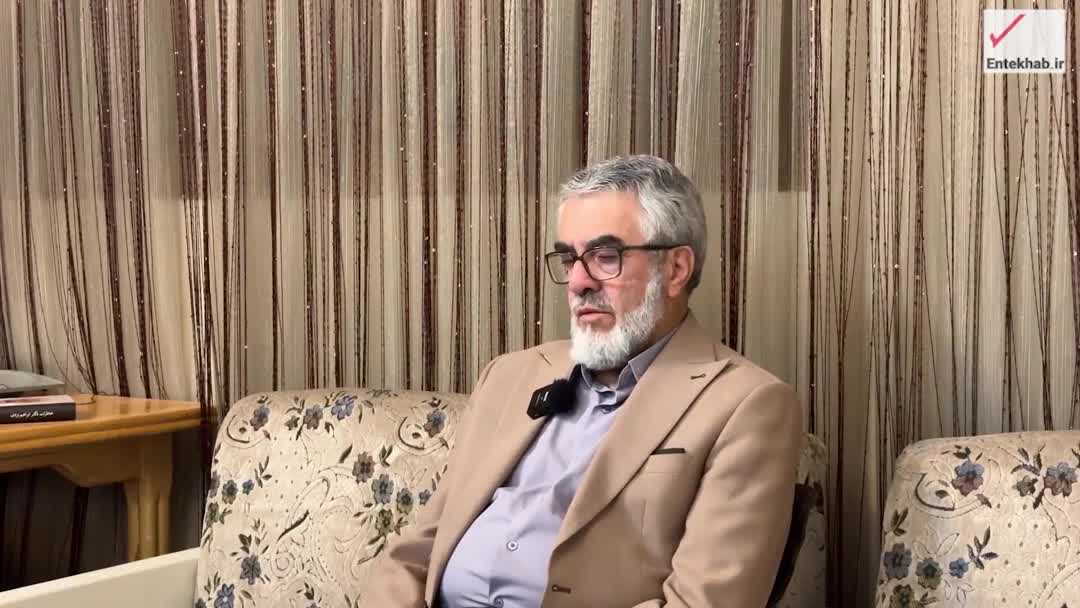   روایت تازه غروی: سفیر آمریکا در آبان ۵۷ به سرلشکر قدر گفت «اعلیحضرت رفتنی است»، به تهران نروید؛ چیزی در تهران دارید بفروشید!