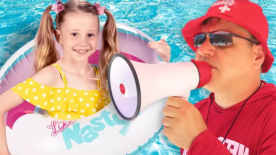 ناستیا و استیسی: یادگیری قوانین ایمنی در استخر به زبان کودکانه!