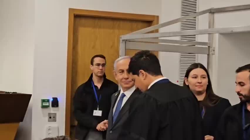  نتانیاهو در جلسه دادگاه: حالم خوب نیست!