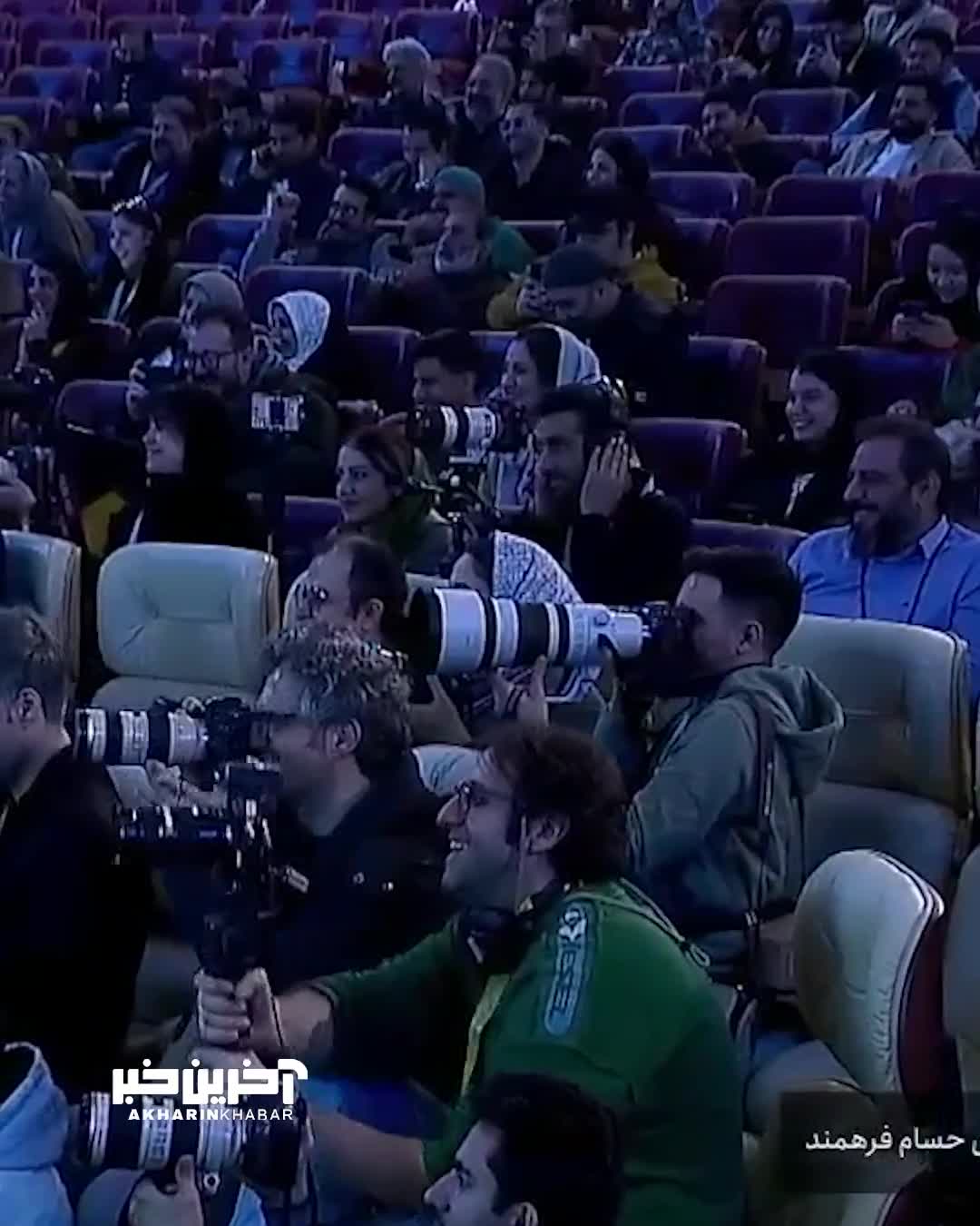    شهاب حسینی در روز تولدش: تولدم را به مادر عزیزم تبریک می‌گویم