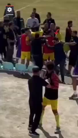  حمله عجیب با سنگ به سرمربی ماهشهر در لیگ دو