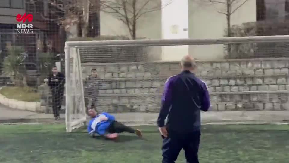   گلزنی محسن تنابنده در ترکیب ستاره‌های دهه شصتی!