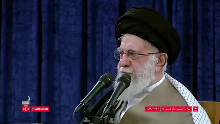    رهبر انقلاب: مذاکره آمریکا فریب افکار عمومی دنیاست