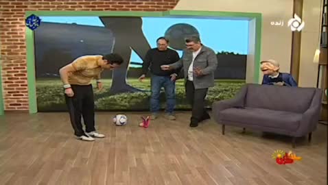   روپایی زدن با ساچمه وسط برنامه تلویزیونی!