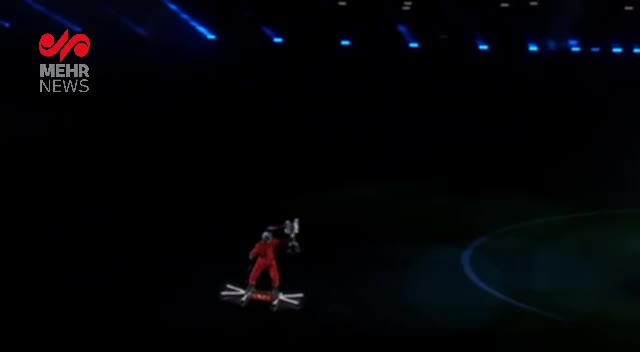   لحظه ورود جالب جام قهرمانی کوپا دل ری به محل برگزاری الکلاسیکو امشب