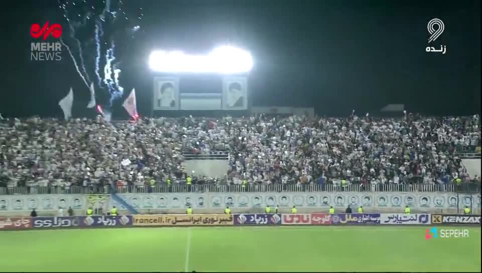   خوشحالی هواداران ملوان پس از صعود به نیمه نهایی جام حذفی