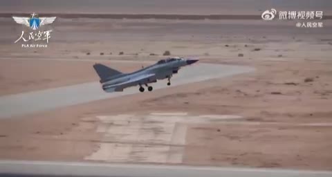 ببینید؛ رزمایش هوایی بی‌سابقهٔ مصر و چین