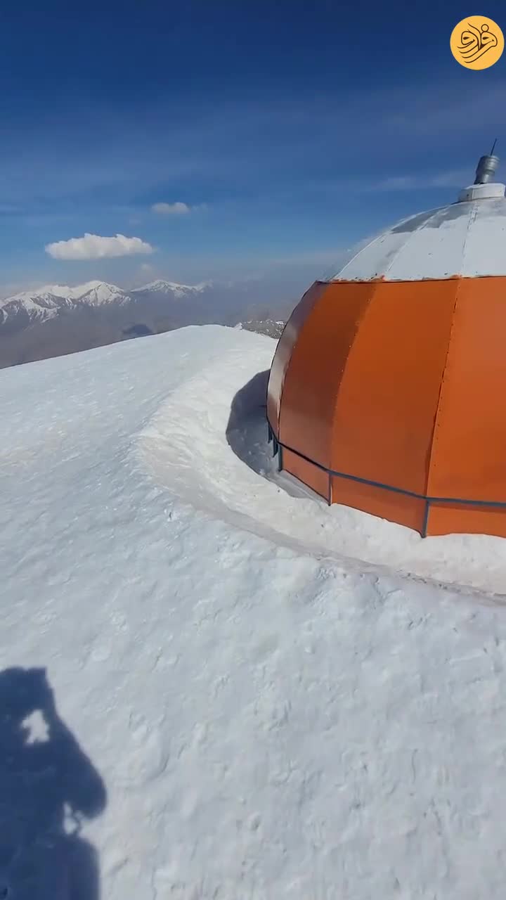 ببینید؛ حجم برف در قلهٔ توچال