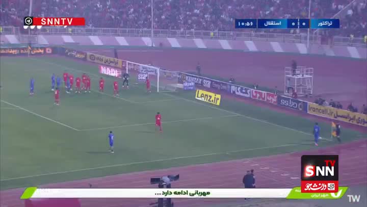   گل اول استقلال به تراکتور با گل به خودی شجاع خلیل زاده