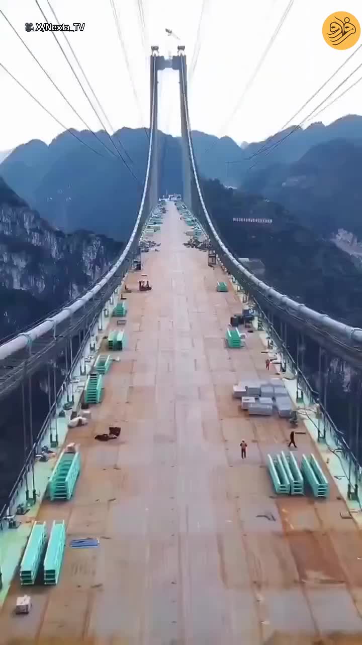 ببینید؛ پل آسمانی چین؛ سفری یک‌دقیقه‌ای بر فراز دره‌ای عظیم