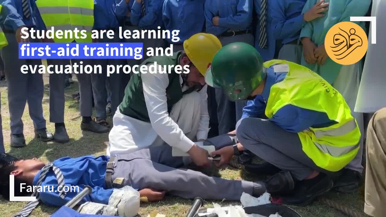 ببینید؛ دانش آموزان مدارس قرآنی کشمیر آماده جنگ شدند