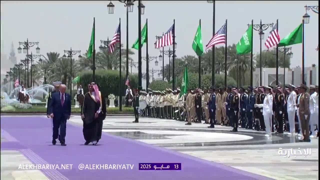   استقبال رسمی از دونالد ترامپ در کاخ پادشاهی عربستان سعودی
