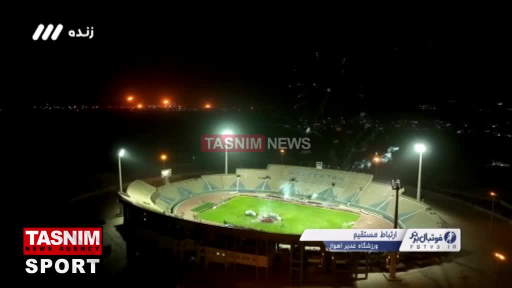 مراسم آتش‌بازی در استادیوم پس از اهدای جام قهرمانی به تراکتور! 25 اردیبهشت 1404