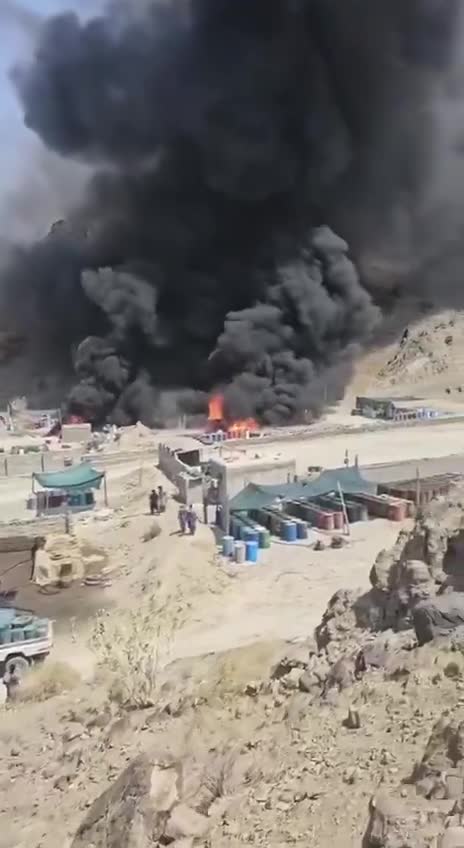   آتش‌سوزی شدید در محل غیرمجاز دپوی سوخت در سیستان بلوچستان