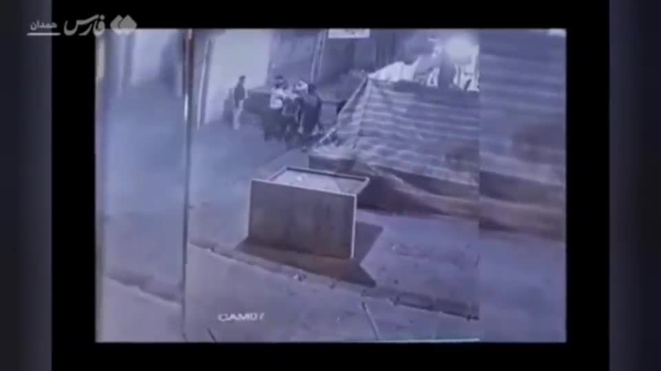   نتیجه گردن‌کشی برای مردم؛ بازارگردانی قمه‌کش در همدان